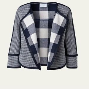 AKRIS PUNTO Double-Face Wool Houndstooth Short
Jacket Size 6